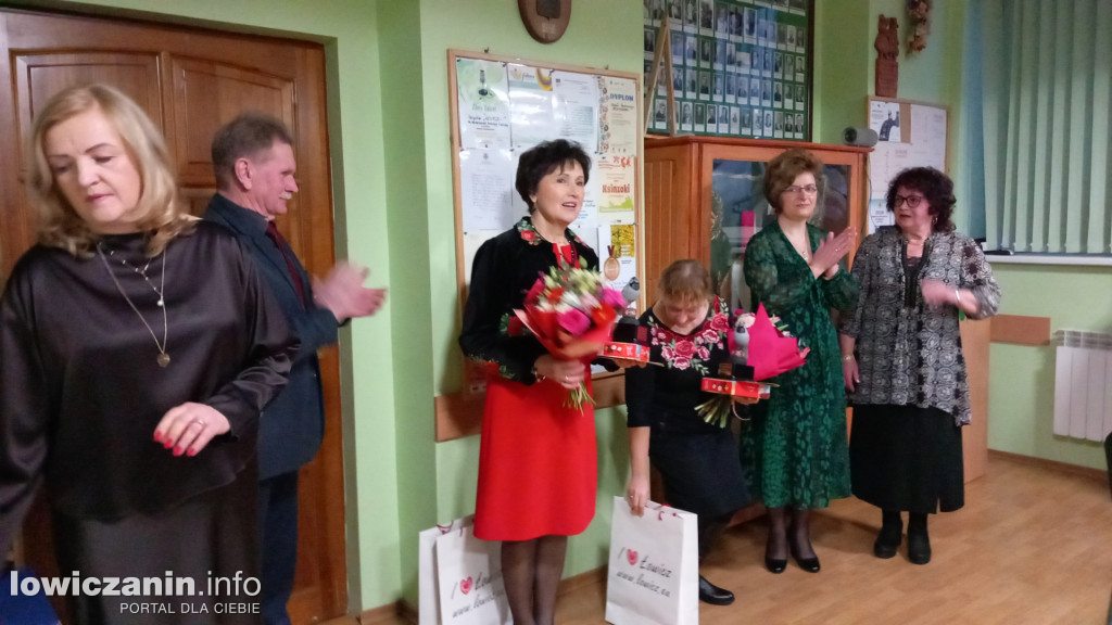 Wręczenie Tyncowych Wróbli przez Zespół Śpiewaczy Ksinzoki