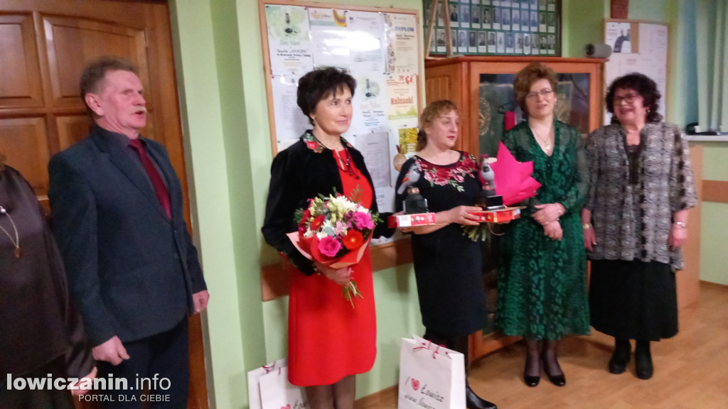 Wręczenie Tyncowych Wróbli przez Zespół Śpiewaczy Ksinzoki