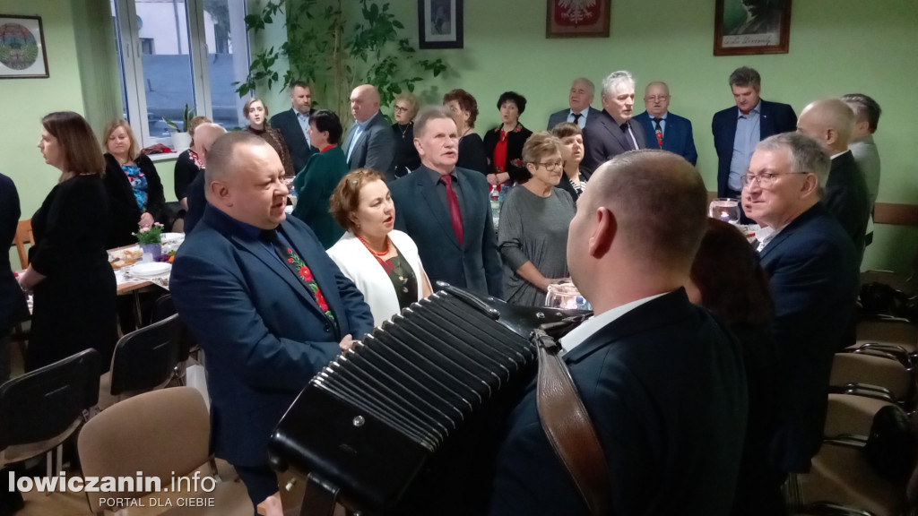 Wręczenie Tyncowych Wróbli przez Zespół Śpiewaczy Ksinzoki