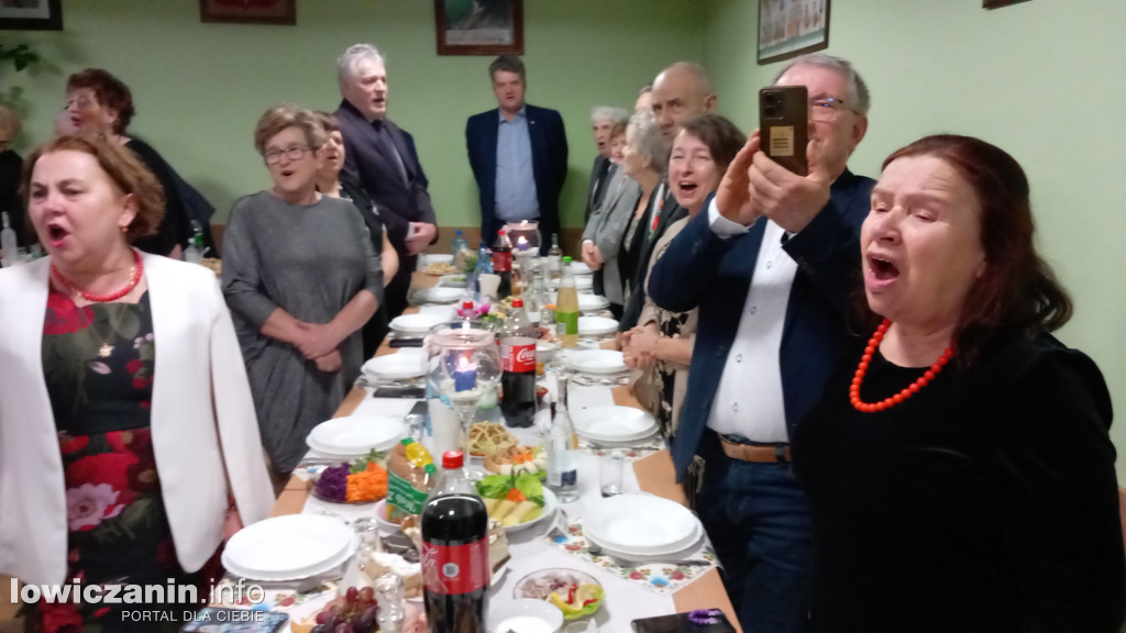 Wręczenie Tyncowych Wróbli przez Zespół Śpiewaczy Ksinzoki