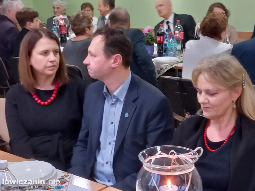Wręczenie Tyncowych Wróbli przez Zespół Śpiewaczy Ksinzoki