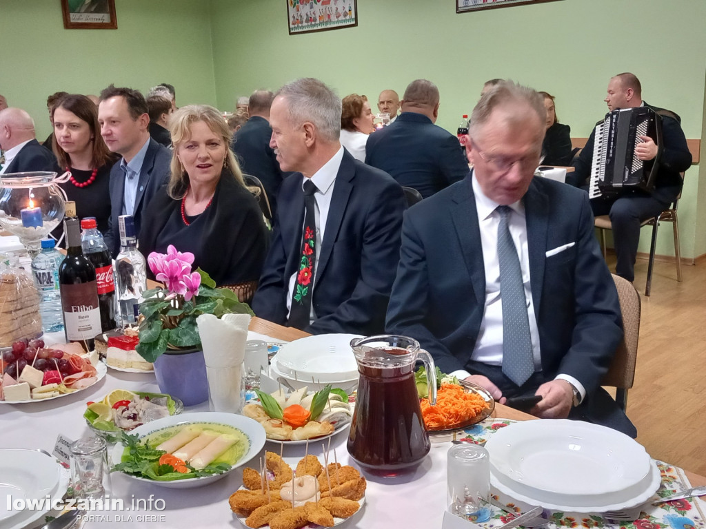 Wręczenie Tyncowych Wróbli przez Zespół Śpiewaczy Ksinzoki