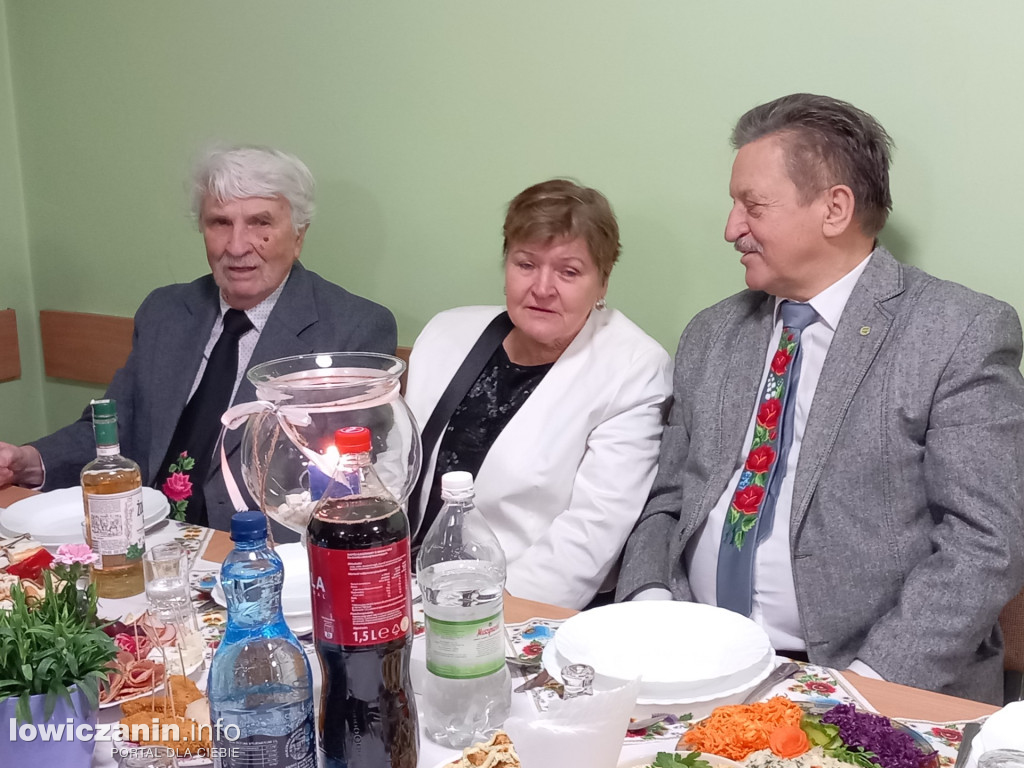Wręczenie Tyncowych Wróbli przez Zespół Śpiewaczy Ksinzoki