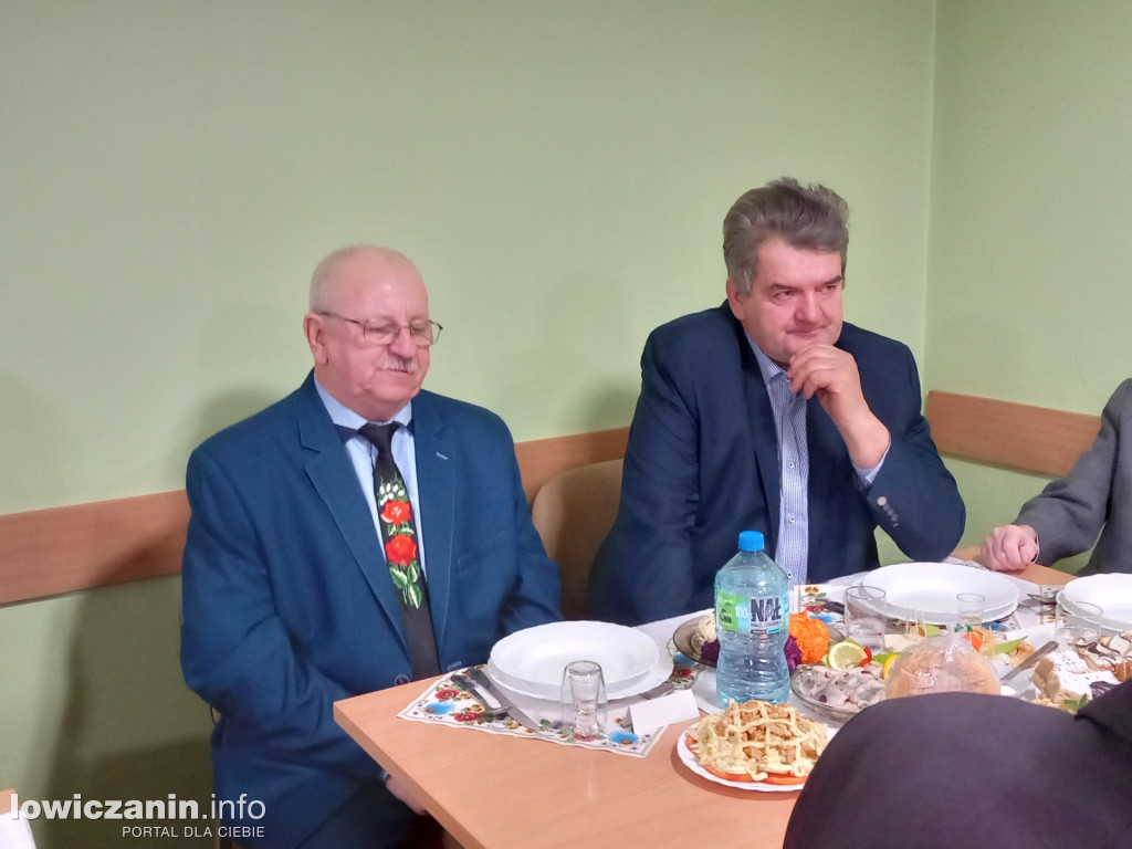 Wręczenie Tyncowych Wróbli przez Zespół Śpiewaczy Ksinzoki