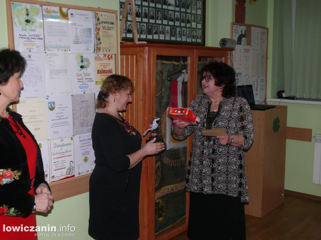 Wręczenie Tyncowych Wróbli przez Zespół Śpiewaczy Ksinzoki