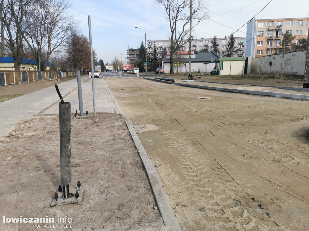 Budowa ronda przy Medyku - w oczekiwaniu na asfalt
