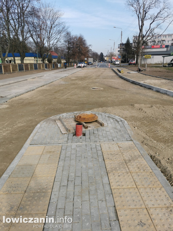 Budowa ronda przy Medyku - w oczekiwaniu na asfalt