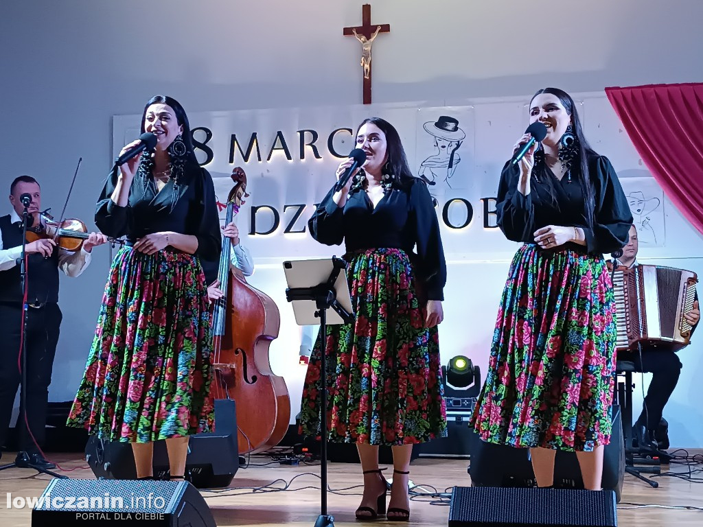 Dzień Kobiet w Sannikach