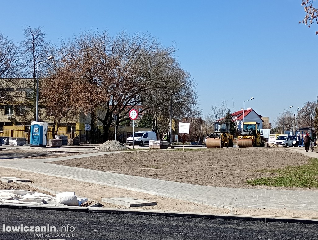 Rondo prawie gotowe. Czy kierowcy pojadą nim już na Wielkanoc?