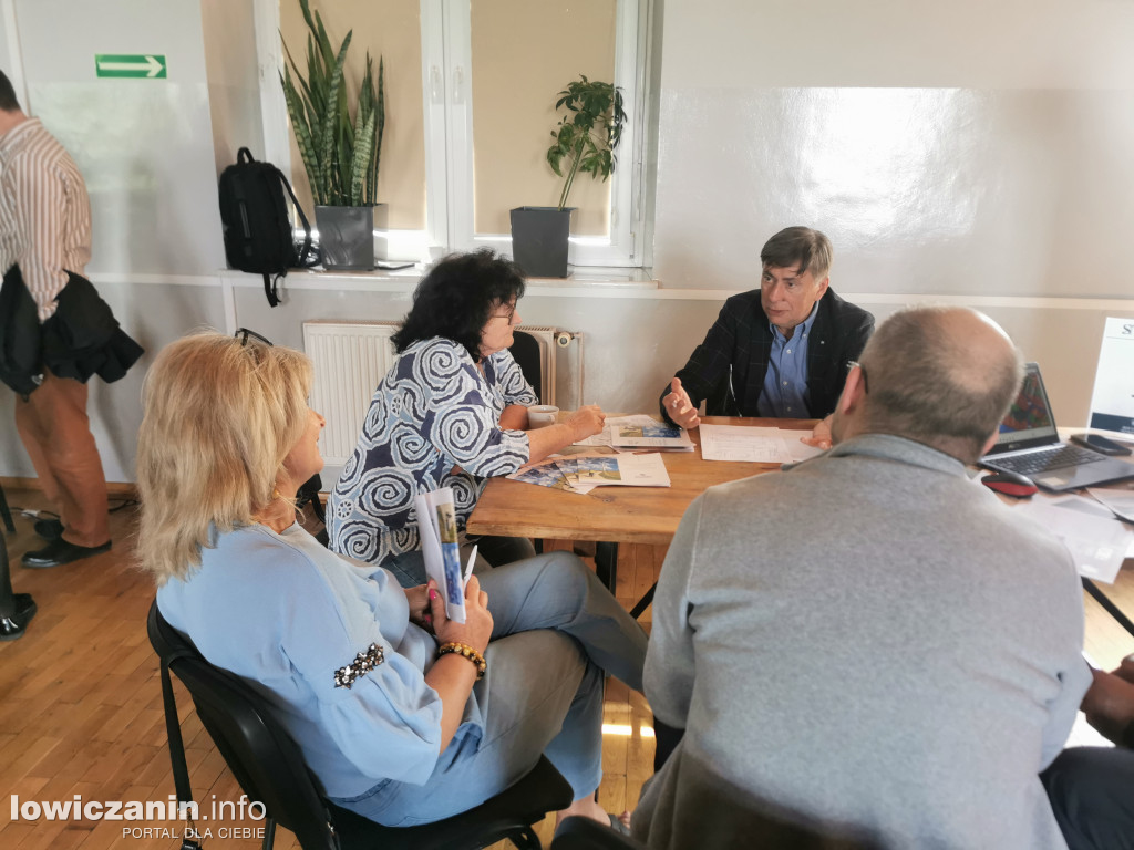 Zduny. Spotkanie dotyczące farm wiatrowych