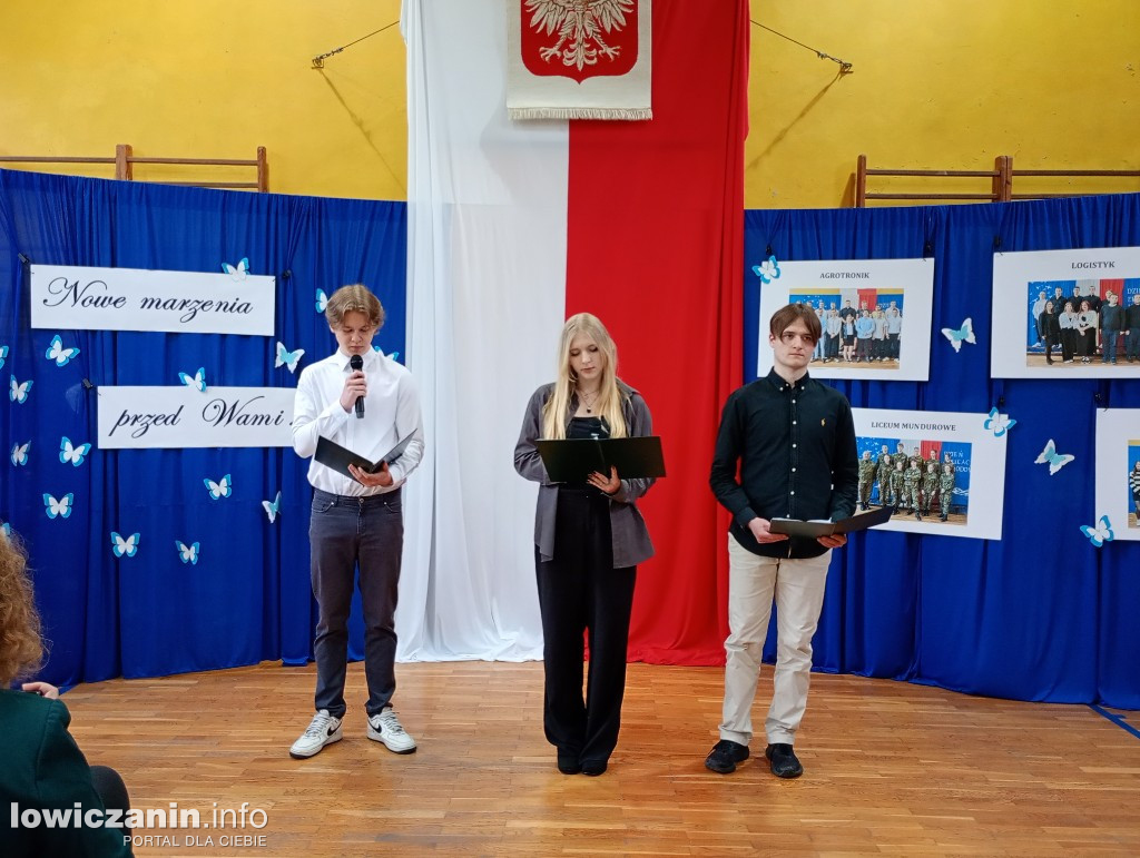 Zakończenie roku maturzystów w ZS nr 1 w Bratoszewicach