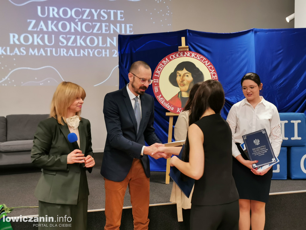 Pożegnanie maturzystów w II LO w Łowiczu