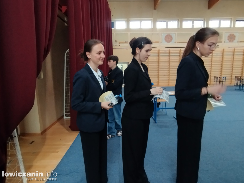 Matura z j. polskiego w pijaskim LO