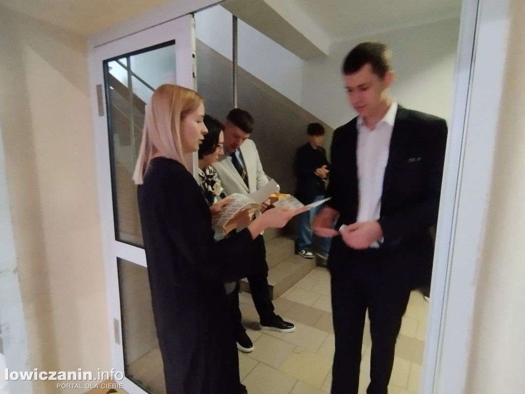 Matura z j. polskiego w pijaskim LO