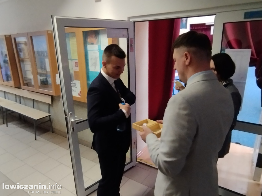 Matura z j. polskiego w pijaskim LO