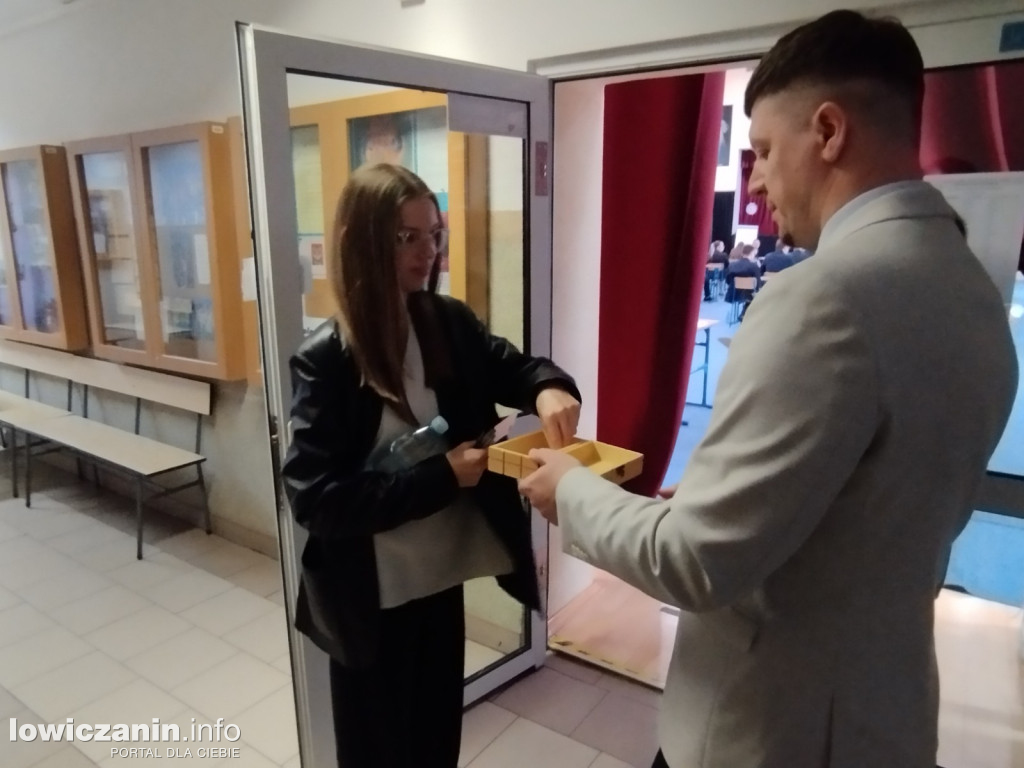 Matura z j. polskiego w pijaskim LO