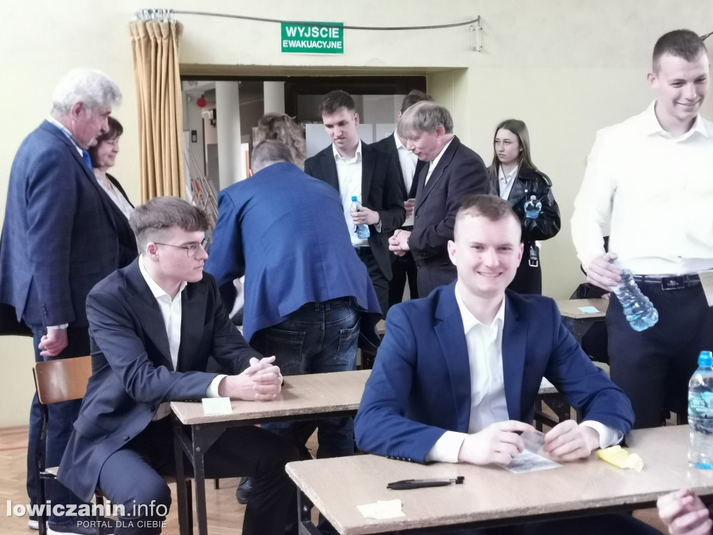 Matura w łowickim Ekonomiku już rozpoczęta