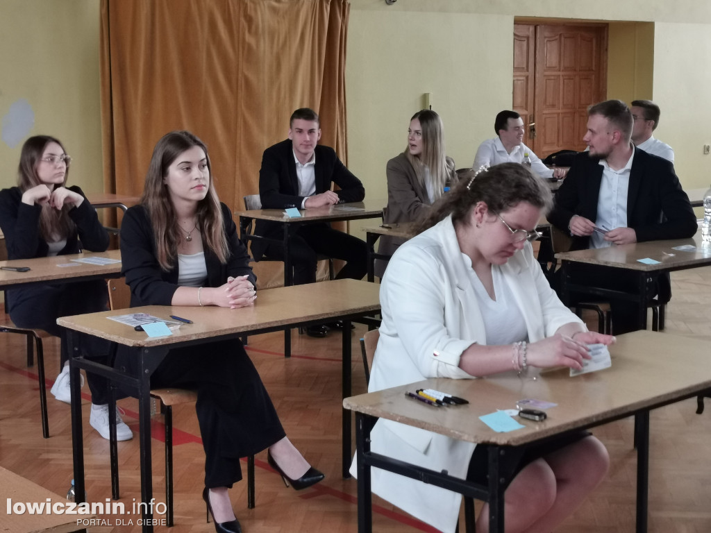Matura w łowickim Ekonomiku już rozpoczęta