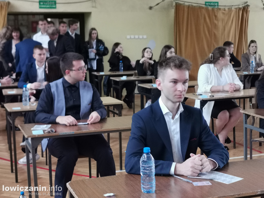 Matura w łowickim Ekonomiku już rozpoczęta