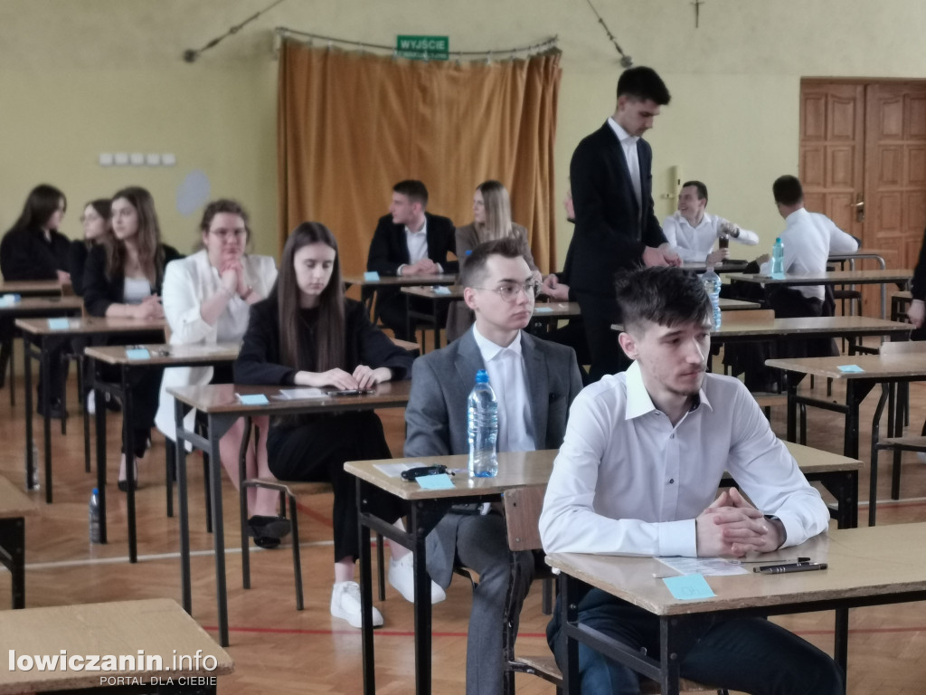 Matura w łowickim Ekonomiku już rozpoczęta