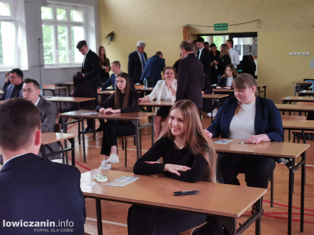 Matura w łowickim Ekonomiku już rozpoczęta
