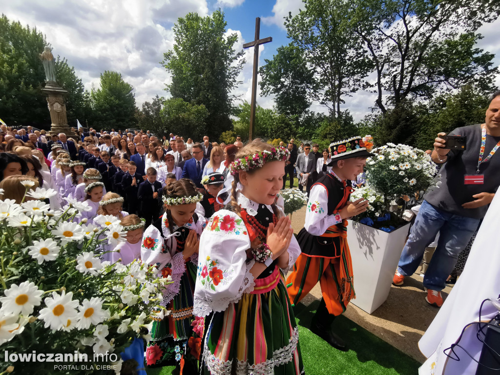 Pierwsza Komunia Święta w parafii w Nieborowie (FOTO)