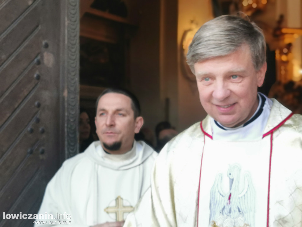 Pierwsza Komunia św. w katedrze w Łowiczu [FOTO]
