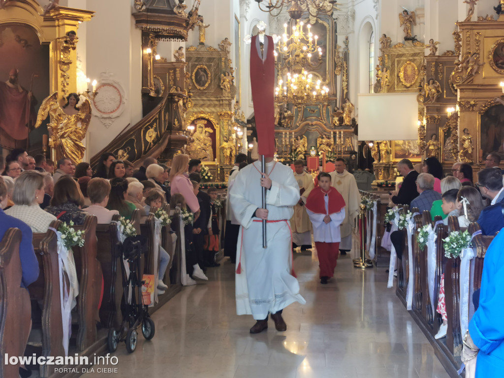 Pierwsza Komunia św. w katedrze w Łowiczu [FOTO]