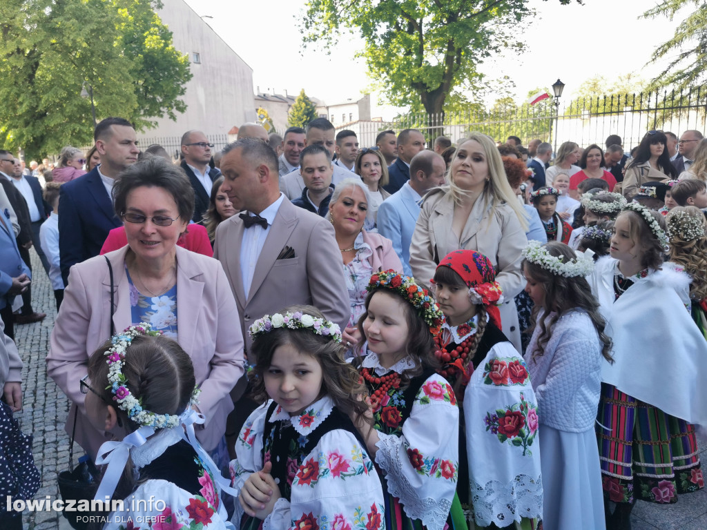 Pierwsza Komunia św. w katedrze w Łowiczu [FOTO]