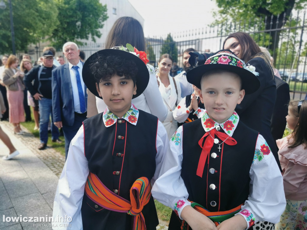 Pierwsza Komunia św. w katedrze w Łowiczu [FOTO]