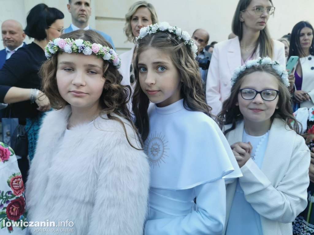 Pierwsza Komunia św. w katedrze w Łowiczu [FOTO]