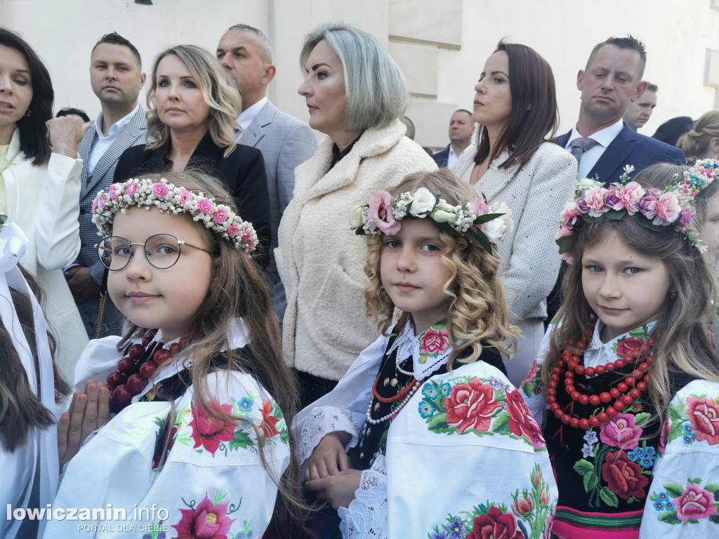 Pierwsza Komunia św. w katedrze w Łowiczu [FOTO]