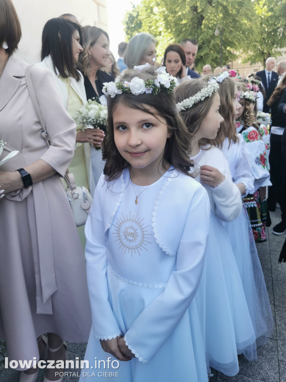 Pierwsza Komunia św. w katedrze w Łowiczu [FOTO]