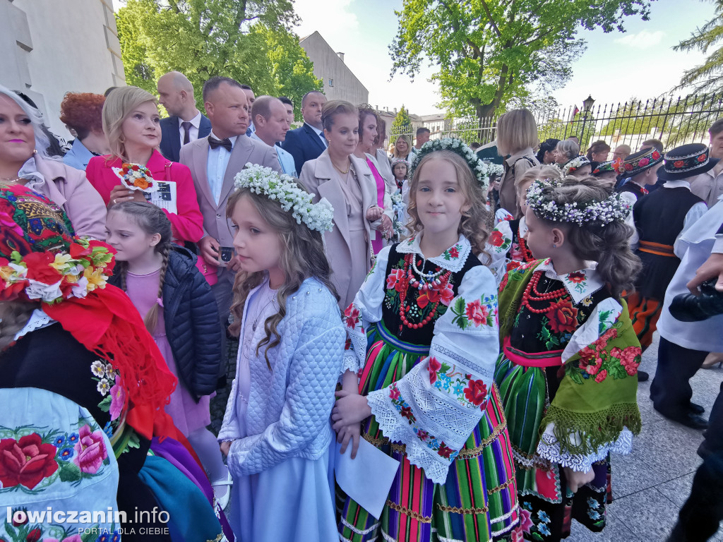 Pierwsza Komunia św. w katedrze w Łowiczu [FOTO]
