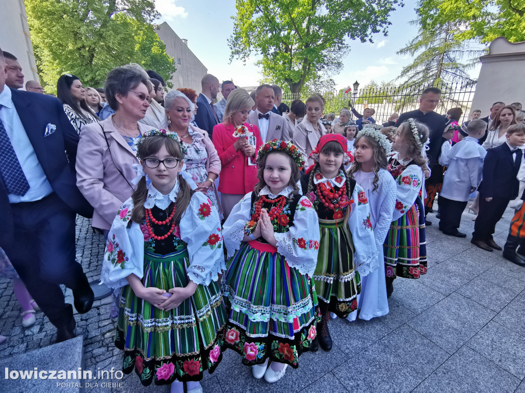 Pierwsza Komunia św. w katedrze w Łowiczu [FOTO]