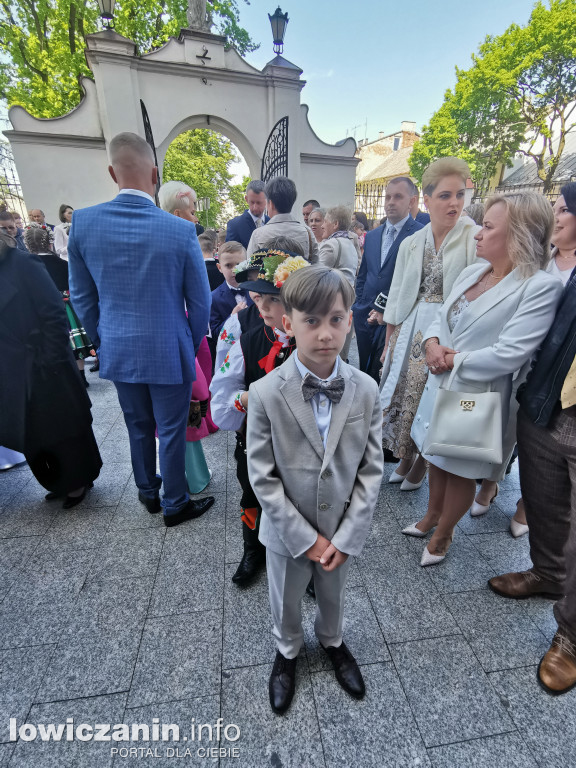 Pierwsza Komunia św. w katedrze w Łowiczu [FOTO]