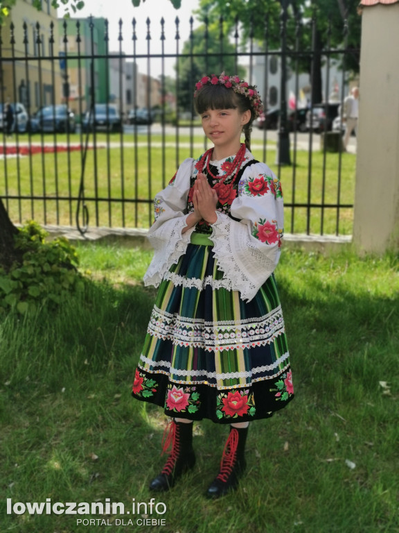 Pierwsza Komunia św. w katedrze w Łowiczu [FOTO]
