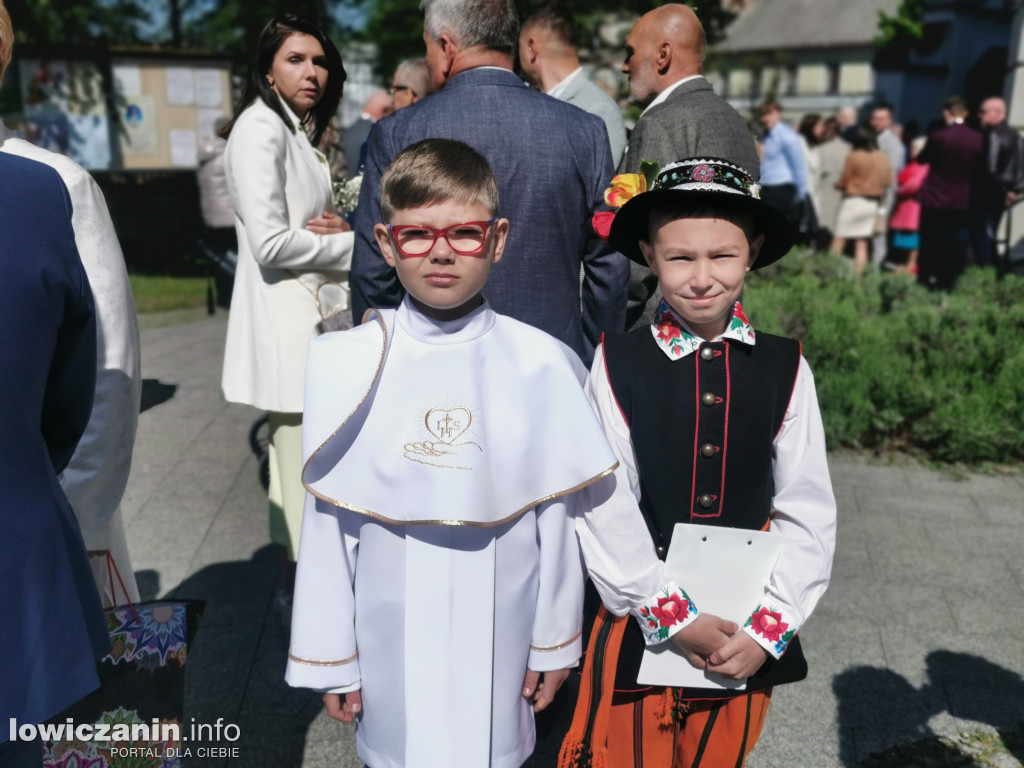 Pierwsza Komunia św. w katedrze w Łowiczu [FOTO]