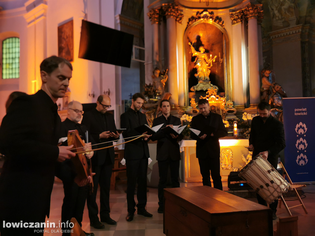Koncert zespołu Jerycho w kościele pijarów w Łowiczu