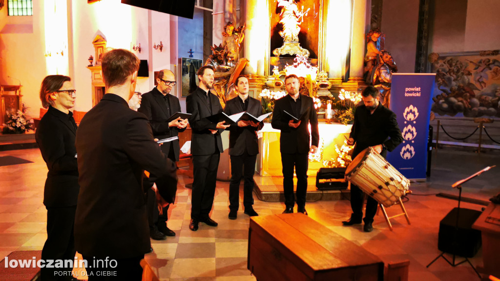 Koncert zespołu Jerycho w kościele pijarów w Łowiczu