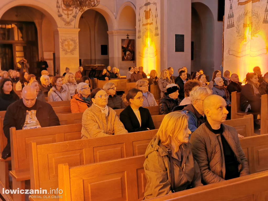Koncert zespołu Jerycho w kościele pijarów w Łowiczu