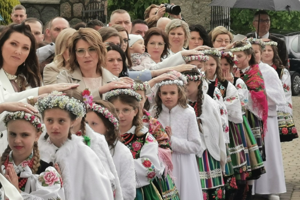 Pierwsza Komunia Święta w kościele w Domaniewicach