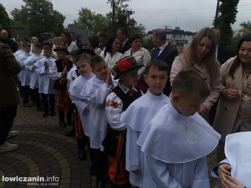 Pierwsza Komunia Święta w kościele w Domaniewicach