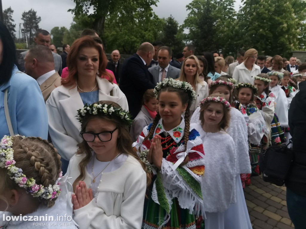 Pierwsza Komunia Święta w kościele w Domaniewicach