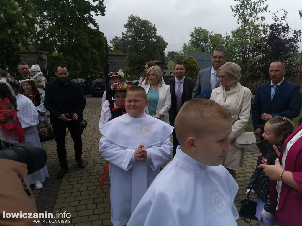 Pierwsza Komunia Święta w kościele w Domaniewicach