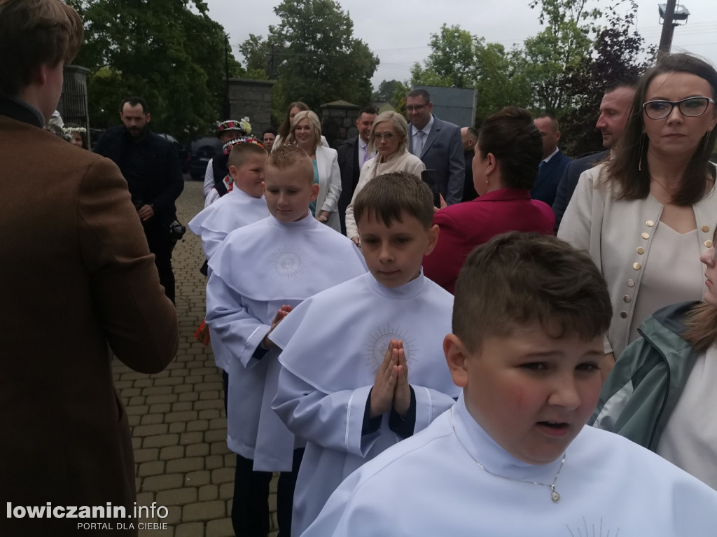Pierwsza Komunia Święta w kościele w Domaniewicach