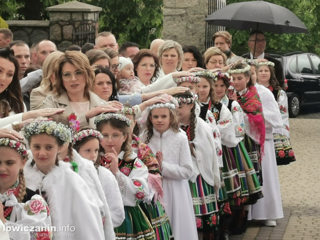 Pierwsza Komunia Święta w kościele w Domaniewicach