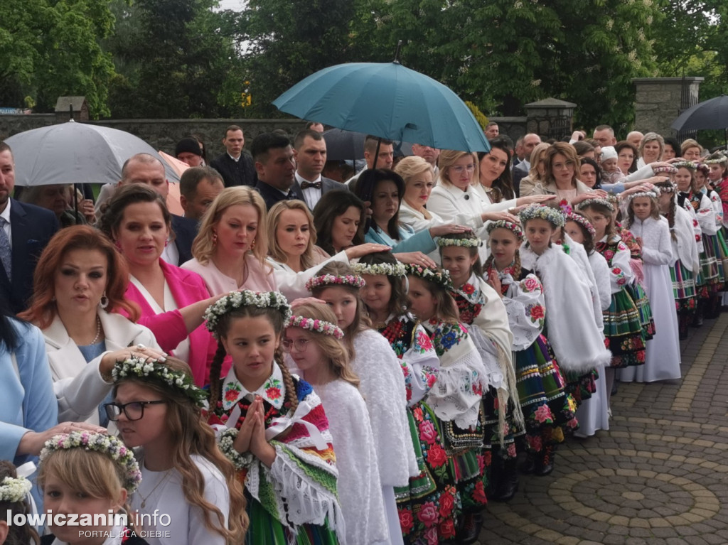 Pierwsza Komunia Święta w kościele w Domaniewicach