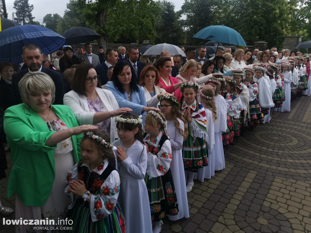 Pierwsza Komunia Święta w kościele w Domaniewicach