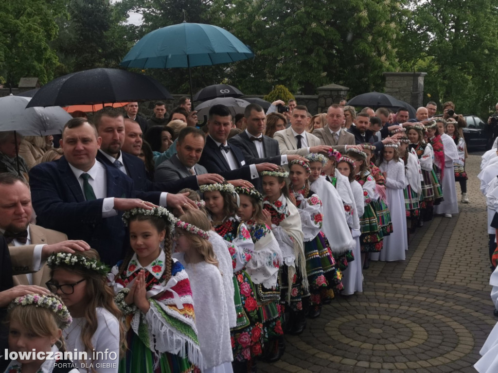Pierwsza Komunia Święta w kościele w Domaniewicach
